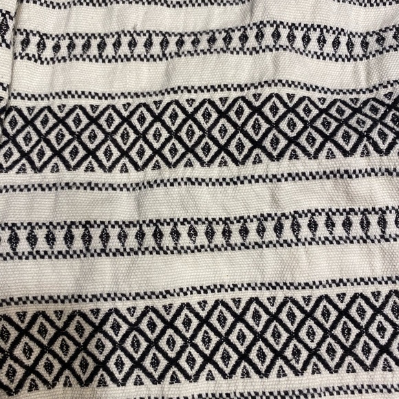 Ann Taylor loft, The Riviera shorts. Size 10 - Picture 4 of 15